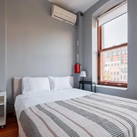 شقة Chic Flat With Balcony 5 Min To Taksim Sq اسطنبول