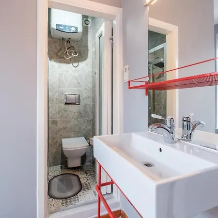 Lejlighed Chic Flat With Balcony 5 Min To Taksim Sq *
